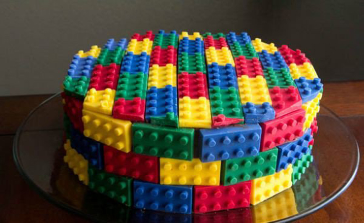 Monte uma festa de aniversário incrível com Lego