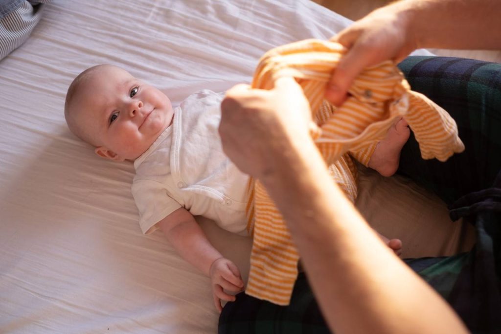 como vestir o bebê de acordo com a temperatura