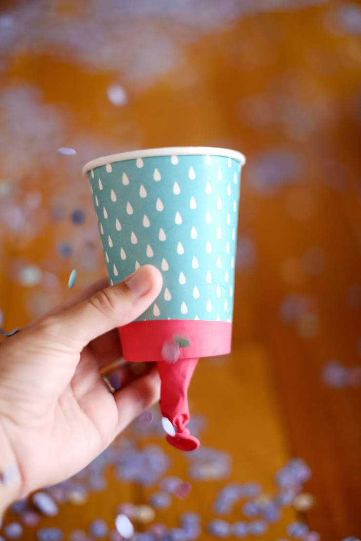 Aprenda como fazer um lançador de confete para o Carnaval