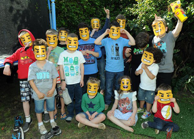 Monte uma festa de aniversário incrível com Lego