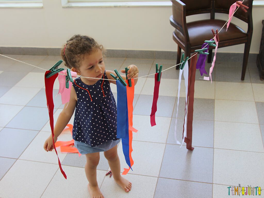 DIY: como fazer um varal infantil para estimular a habilidade motora dos pequenos